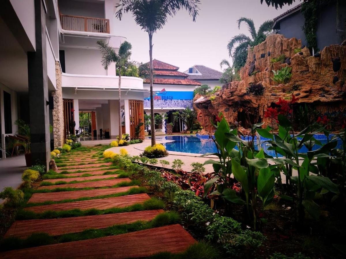 Long Beach Hotel Pangandaran Eksteriør billede