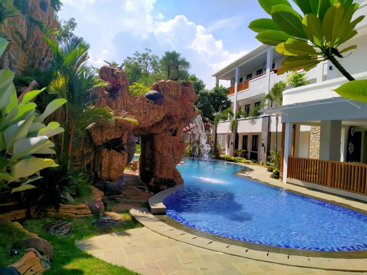 Long Beach Hotel Pangandaran Eksteriør billede