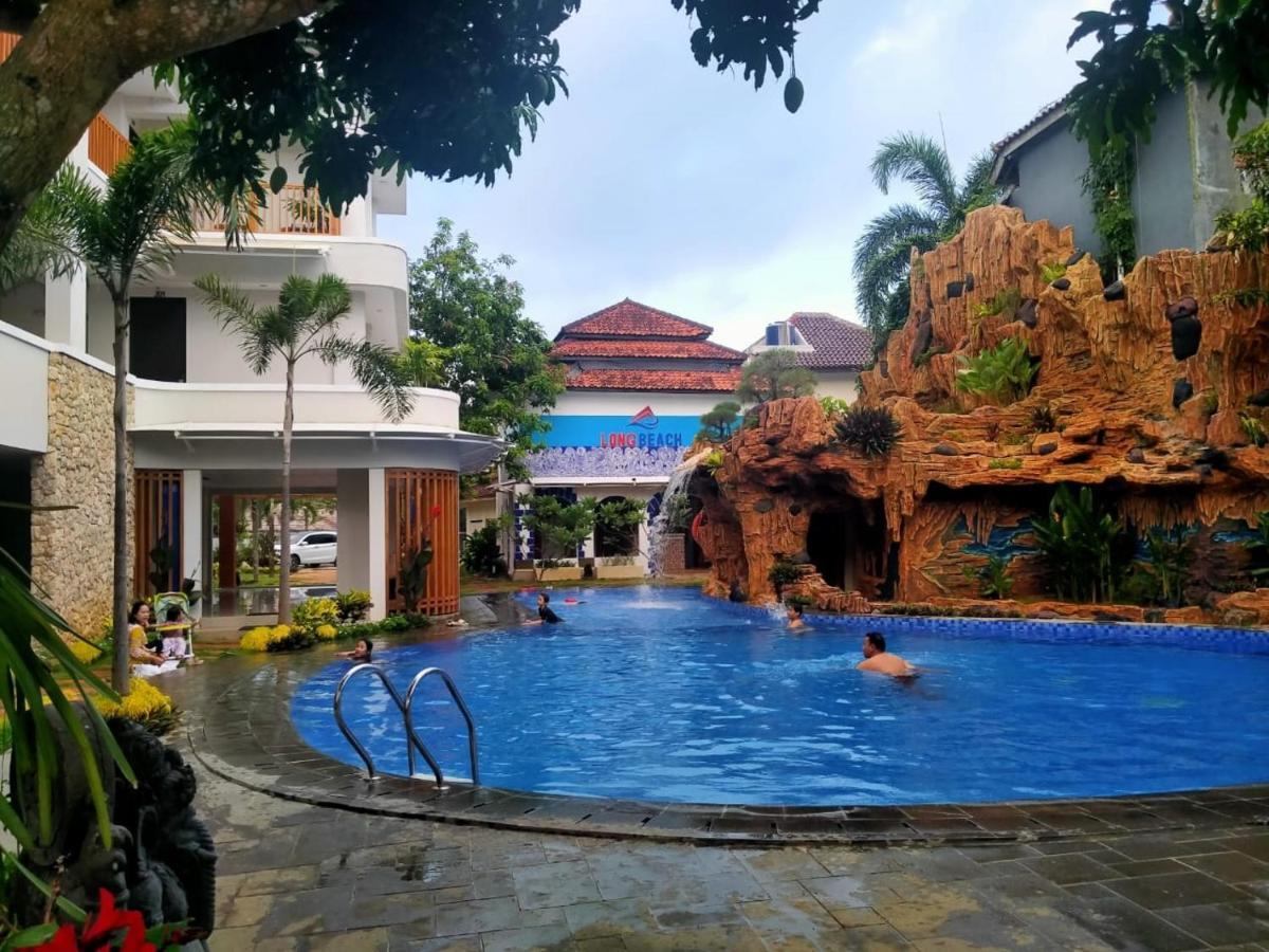 Long Beach Hotel Pangandaran Eksteriør billede